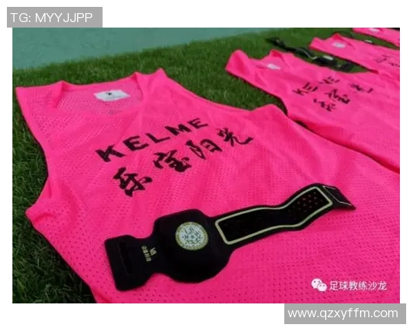 足球星黑笔成长历程与辉煌赛场表现全景解读